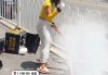 太恶劣！女骑手撞伤老人后想跑，被路人拦住后还动手打人