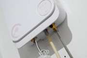 热水器冷水轰响的原因与解决方法（解决热水器冷水轰响问题）