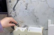 隐藏路由器收纳桌的使用方法是什么？