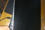 电脑显示器出现黄色怎么办？如何快速解决显示问题？