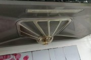 老板油烟机灯不亮了怎么办（教你轻松解决油烟机灯不亮的问题）