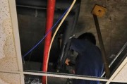空调排水管堵住的影响及解决方法（排水管堵塞的危害与常见堵塞原因）