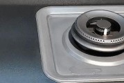 集成灶排烟罩故障及常见解决方法（解决集成灶排烟罩故障的实用技巧）