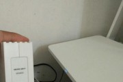 解析显示器数字闪烁的原因（探索数字闪烁背后的问题及解决方案）