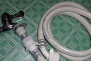洗衣机水管进水问题解决方法（如何应对洗衣机进水管漏水及堵塞的情况）