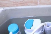 马桶水箱一直流水的三种情况及解决办法（如何解决马桶水箱持续流水问题）