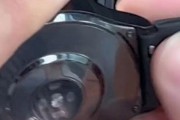 巨学霸智能手表如何更换表带？更换表带的步骤是什么？