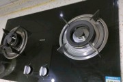 老款嵌入式燃气灶维修方法（掌握维修技巧）