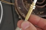 解决燃气灶打火困难的方法（燃气灶打火不顺畅）