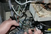冰箱冷藏温度闪烁问题解决方法（如何解决开门冰箱冷藏温度闪烁的问题）