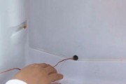 高效处理冰柜冰的方法（快速清理冰柜冰的技巧与步骤）
