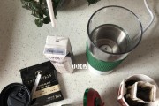 咖啡机杯子灯不亮的原因及解决方法（排查故障并修复您的咖啡机灯问题）