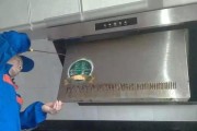 福建油烟机清洗方法详解（轻松清除厨房油烟）