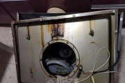 如何彻底清洁抽油烟机中间部分（拒绝油渍残留）