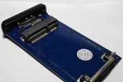 三个一接口移动硬盘如何正确连接？