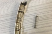 电饭煲按键弹簧掉了怎么办（解决电饭煲按键弹簧丢失的实用方法）