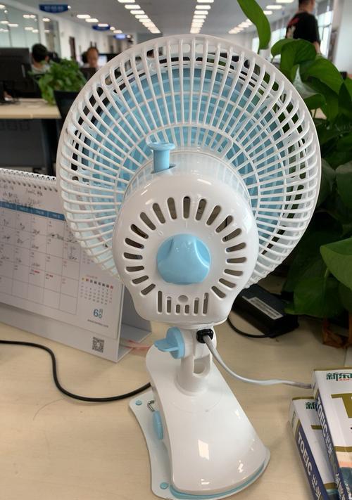 电风扇不摇头的修理方法（解决电风扇不摇头问题的简易修理指南）