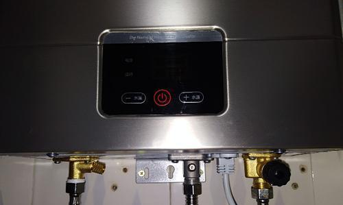 热水器报警如何处理（热水器报警解决方法及注意事项）