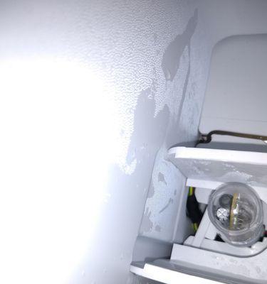 冰柜声音过大的原因及解决办法（避免冰柜噪音干扰）