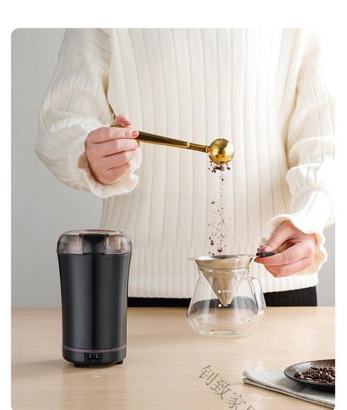咖啡机研磨器生锈问题的处理方法（轻松应对咖啡机研磨器生锈）