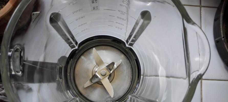 手动破壁机磨片修复技巧（教你轻松修复手动破壁机磨片的步骤和方法）