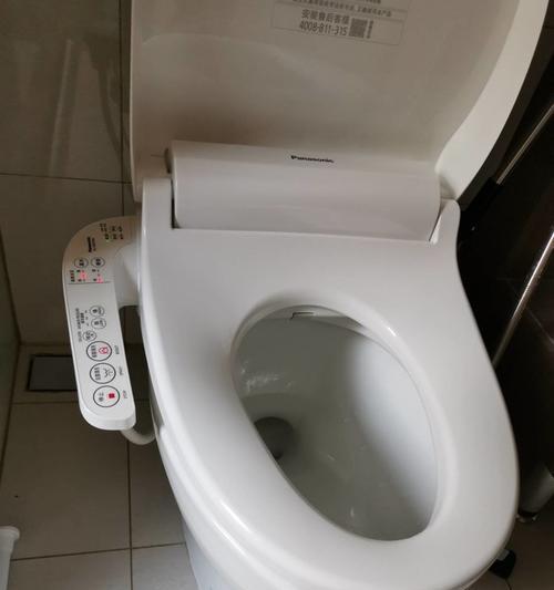 如何修理坏了的松下马桶盖（解决松下马桶盖损坏问题的有效方法）