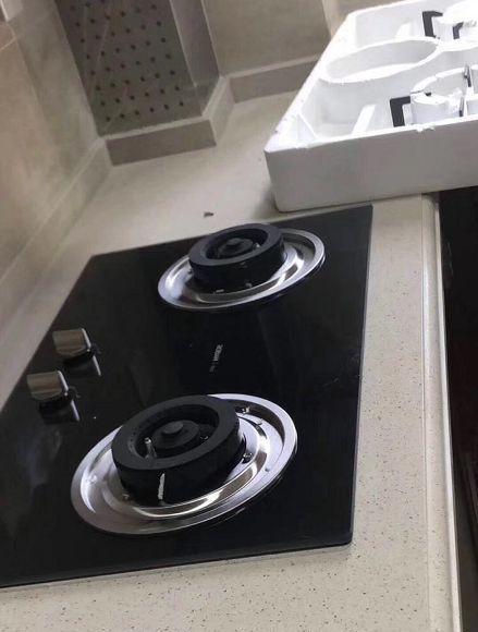燃气灶洞移位的正确处理方法（实用指南教你如何安全）