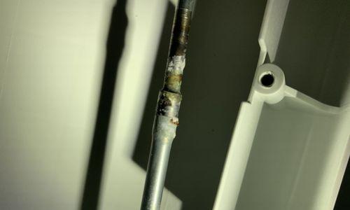 解决冰箱冰膜问题的有效方法（快速去除冰箱冰膜的实用技巧）