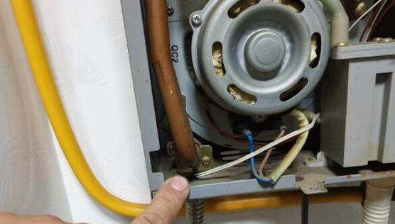 神州热水器E5故障修理方法（轻松解决神州热水器E5故障问题）