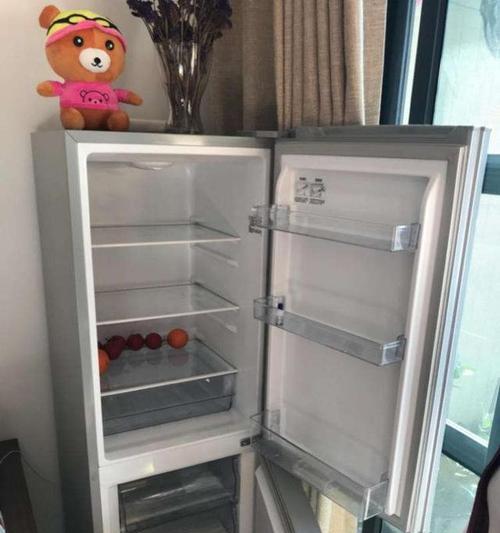 容声冰箱关门屏显不亮故障原因及维修方法（解决容声冰箱关门屏显不亮问题的有效方法）
