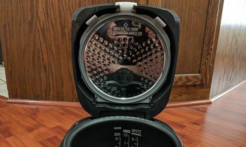 电锅显示器出现水雾的原因与应对方法（保护你的电锅显示器）