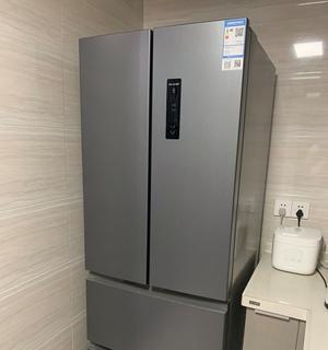 冰箱漏水原因及解决方法（探寻冰箱下面漏水的罪魁祸首）