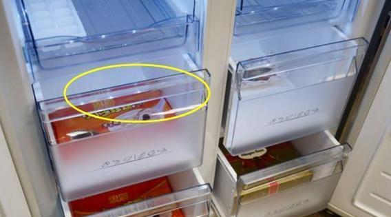 冰箱结冰上下不制冷的原因及解决方法（为什么冰箱结冰却无冷）