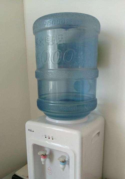 停水后饮水机漏水的原因及解决方法（为什么停水后饮水机会漏水）