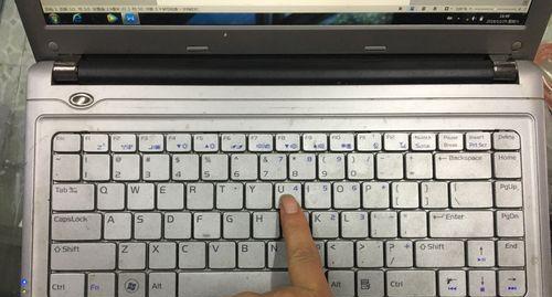 电脑键盘无法正常使用的原因及解决方法（详解电脑键盘失灵的可能原因及解决方案）