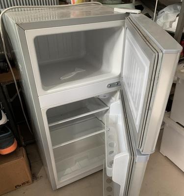 新飞冰箱化霜加热器故障的分析与检修方法（解决新飞冰箱化霜加热器故障的有效方法）