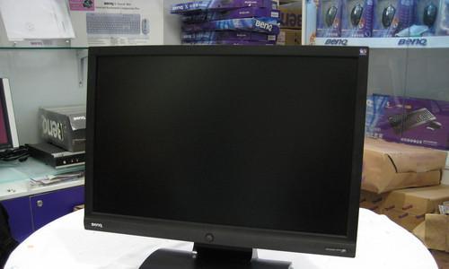 如何解决液晶显示器变暗的问题（有效保护液晶显示器）