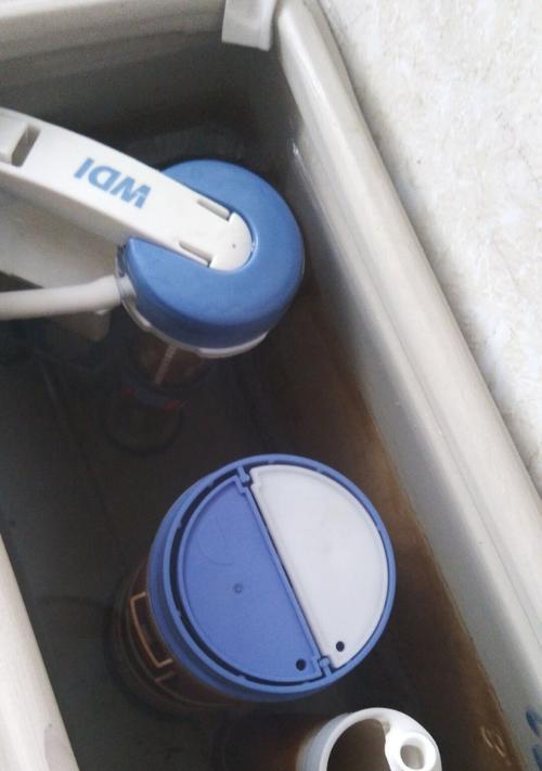 摩普马桶水箱持续流水的解决方法（解决家中摩普马桶水箱持续流水问题的实用技巧）