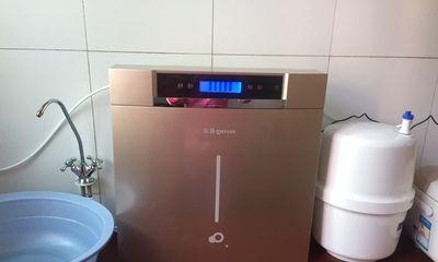 净水器水箱裂痕是怎么回事（探究净水器水箱裂痕的成因和解决方法）