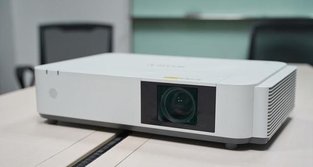 解决激光投影仪故障的有效方法（探索激光投影仪故障原因及应对方案）