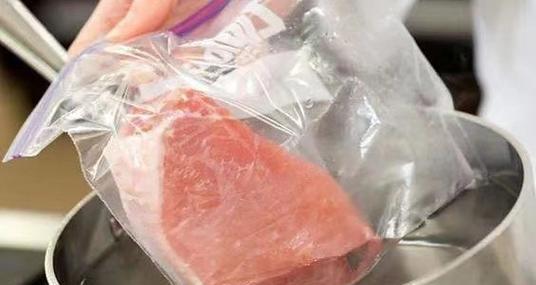 微波炉突然停止工作的原因及常见故障处理方法（为什么微波炉使用几分钟后会突然停止工作）