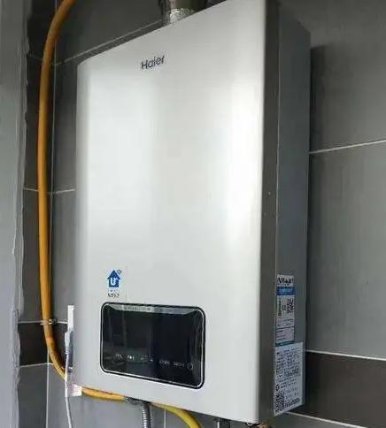 热水器冷水轰响的原因及处理方法（解决冷水轰响问题）