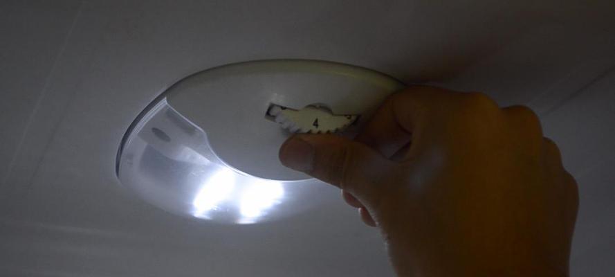 冰箱排水盒的处理与维护（有效解决冰箱排水盒问题的方法及注意事项）