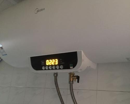 热水器插上电源不通电原因解析（探究热水器无法通电的根本原因与解决方法）