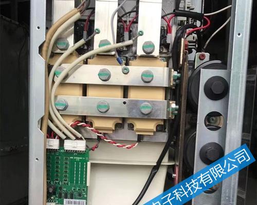 三菱空调FF故障分析及维修处理方法（探究三菱空调显示FF的原因）
