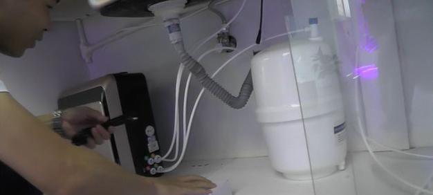 净水器修理指南（解决净水器故障）