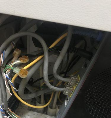 热水器为什么会出现黑线（黑线问题的原因和解决方法）