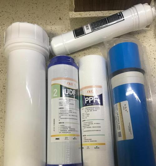 解决净水器滤芯桶里有气的问题（有效去除净水器滤芯桶内气体的方法）