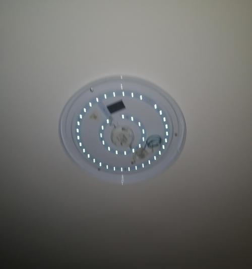 LED灯不亮有弱光怎么办？如何快速解决LED弱光问题？