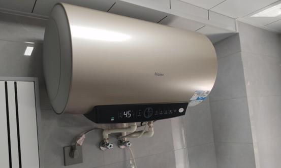 电热水器还是燃气热水器更适合你？如何根据需求选择？